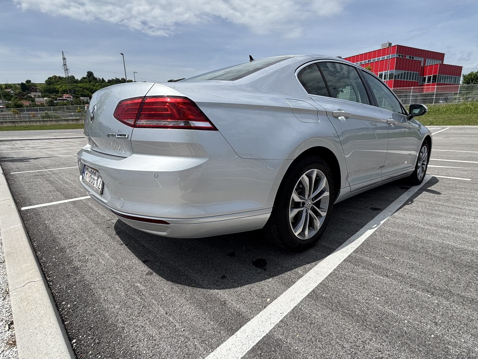 VW Passat 2,0 TDI BMT DSG, CONNECT, HR AUTO, fotografija 8