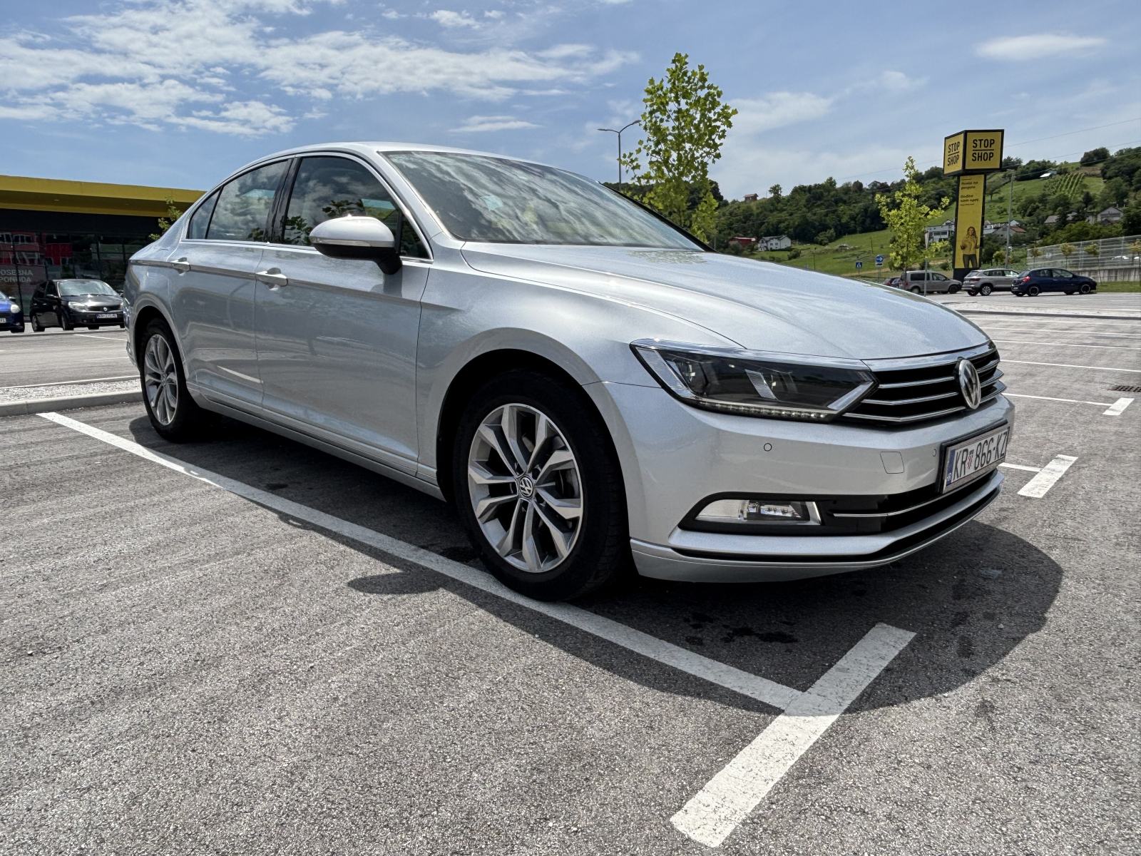 VW Passat 2,0 TDI BMT DSG, CONNECT, HR AUTO, fotografija 2