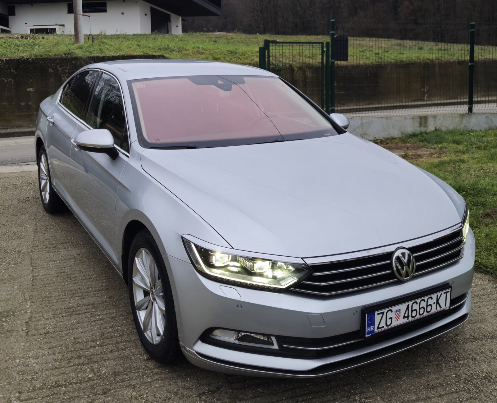 VW Passat 2,0 TDI BMT DSG HIGHLINE, VELIKI SERVIS ,140 KW, fotografija 5