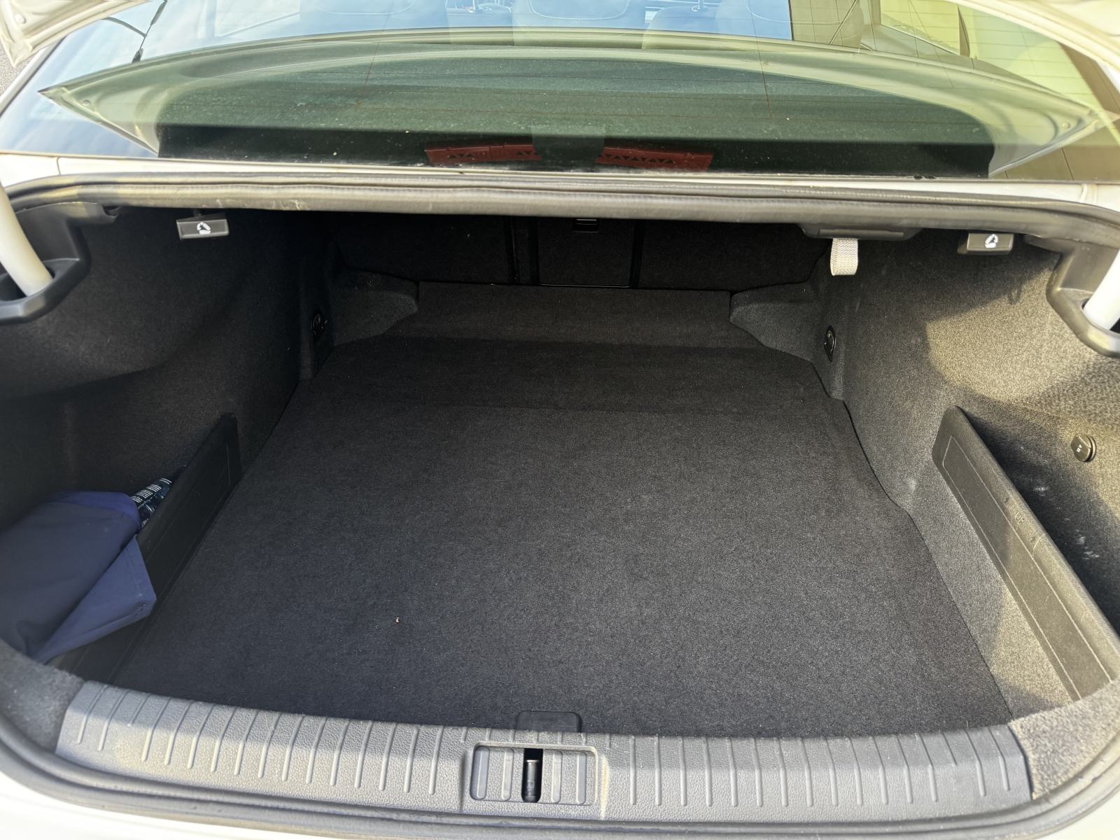 VW Passat 2,0 TDI BMT DSG HR AUTO SERVISNA REG 09/27, fotografija 12