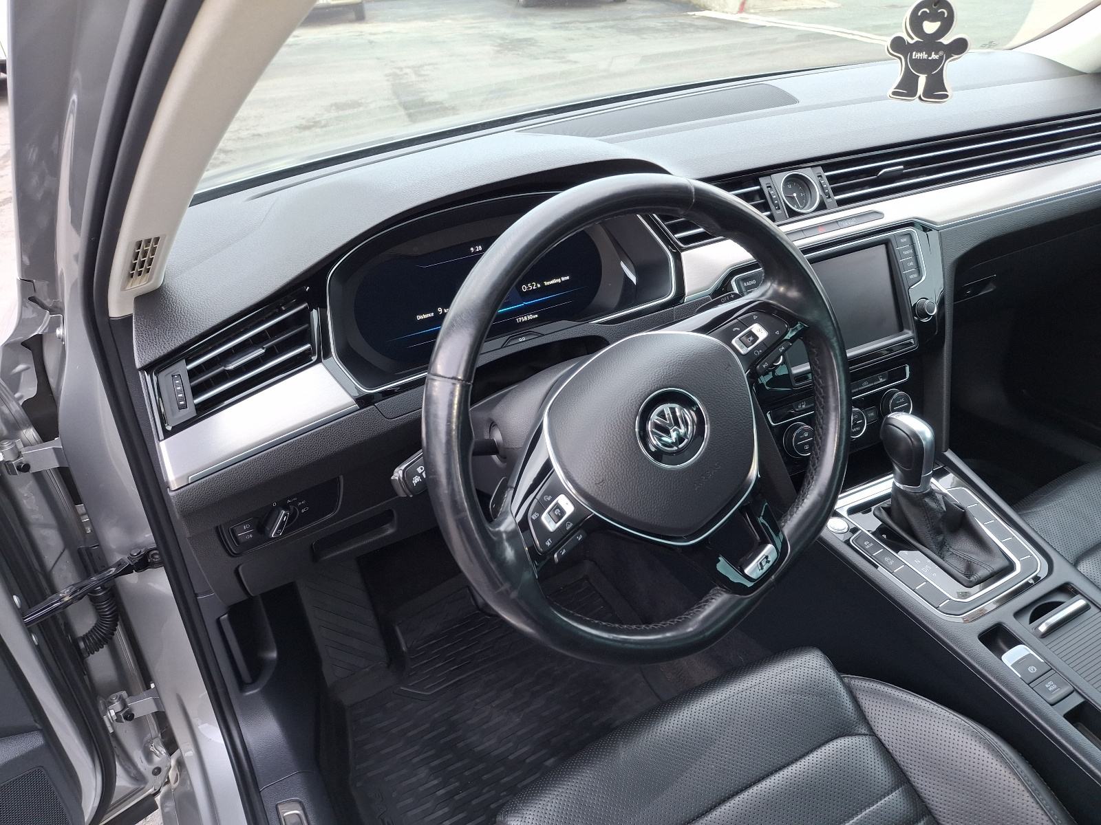 VW Passat 2,0 TDI Highline, fotografija 9