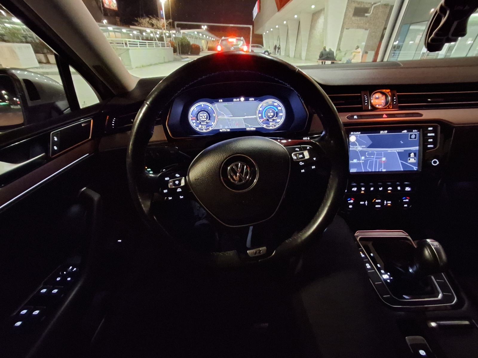 VW Passat 2,0 TDI Highline, fotografija 12