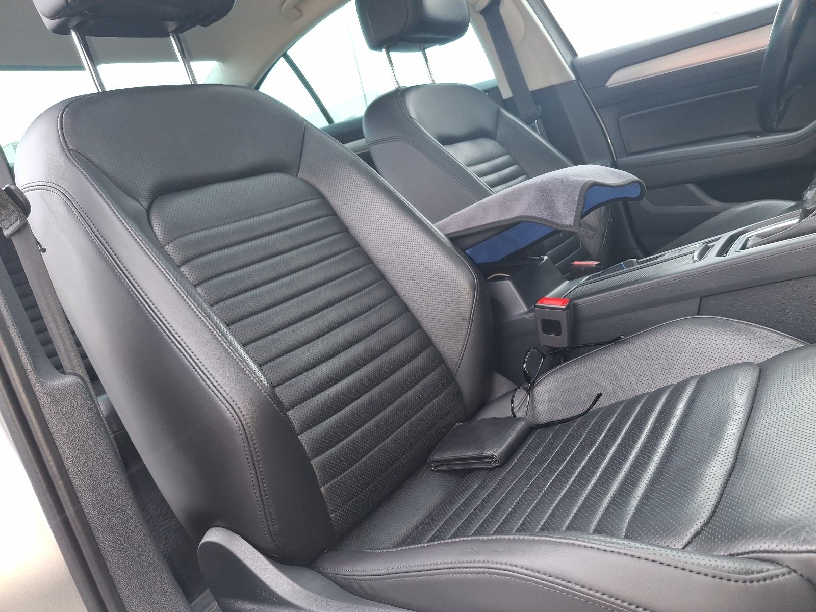 VW Passat 2,0 TDI Highline, fotografija 13