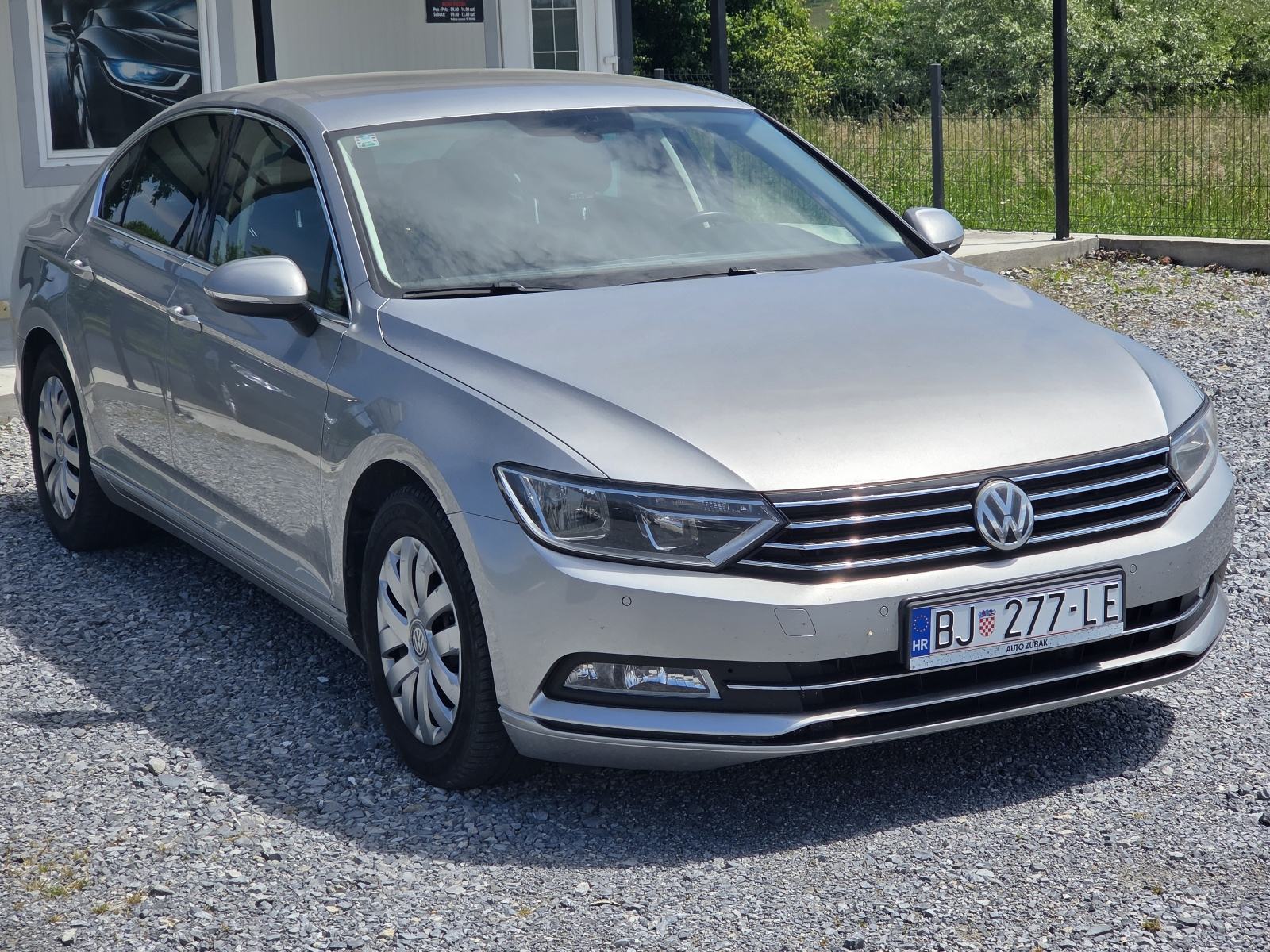 VW Passat 2,0 TDI BMT DSG, fotografija 2