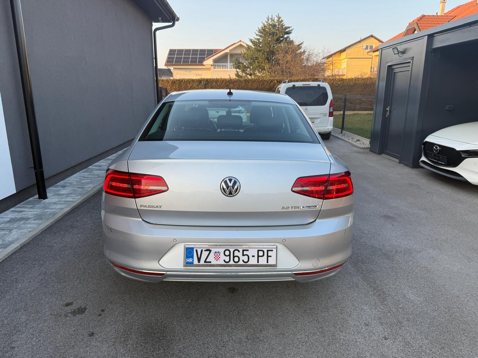 VW Passat 2,0 TDI BMT highline,servis,full led,reg godinu dana!, fotografija 4