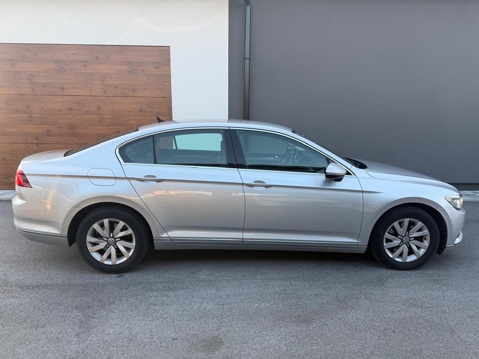 VW Passat 2,0 TDI BMT highline,servis,full led,reg godinu dana!, fotografija 5