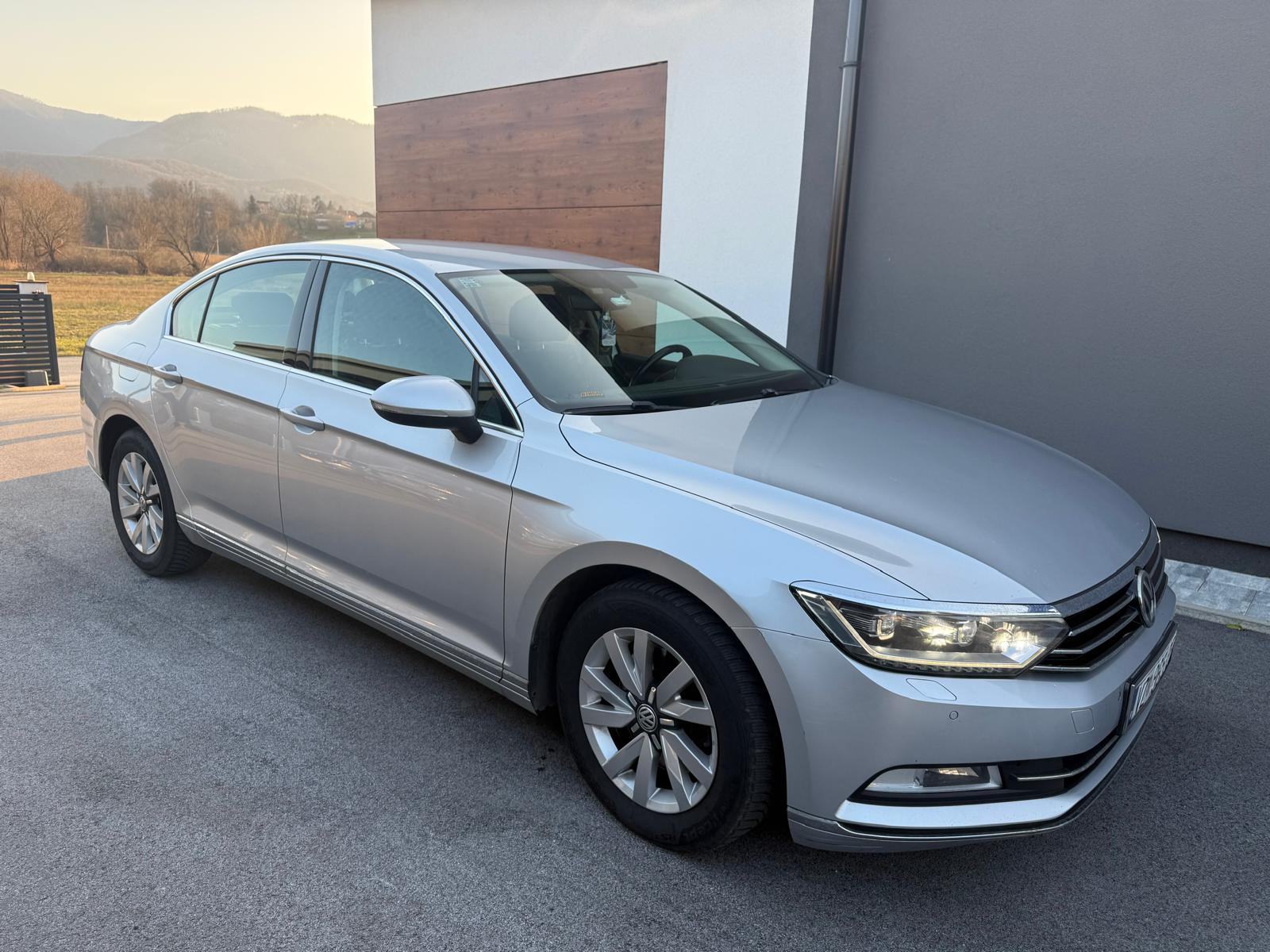 VW Passat 2,0 TDI BMT highline,servis,full led,reg godinu dana!, fotografija 2