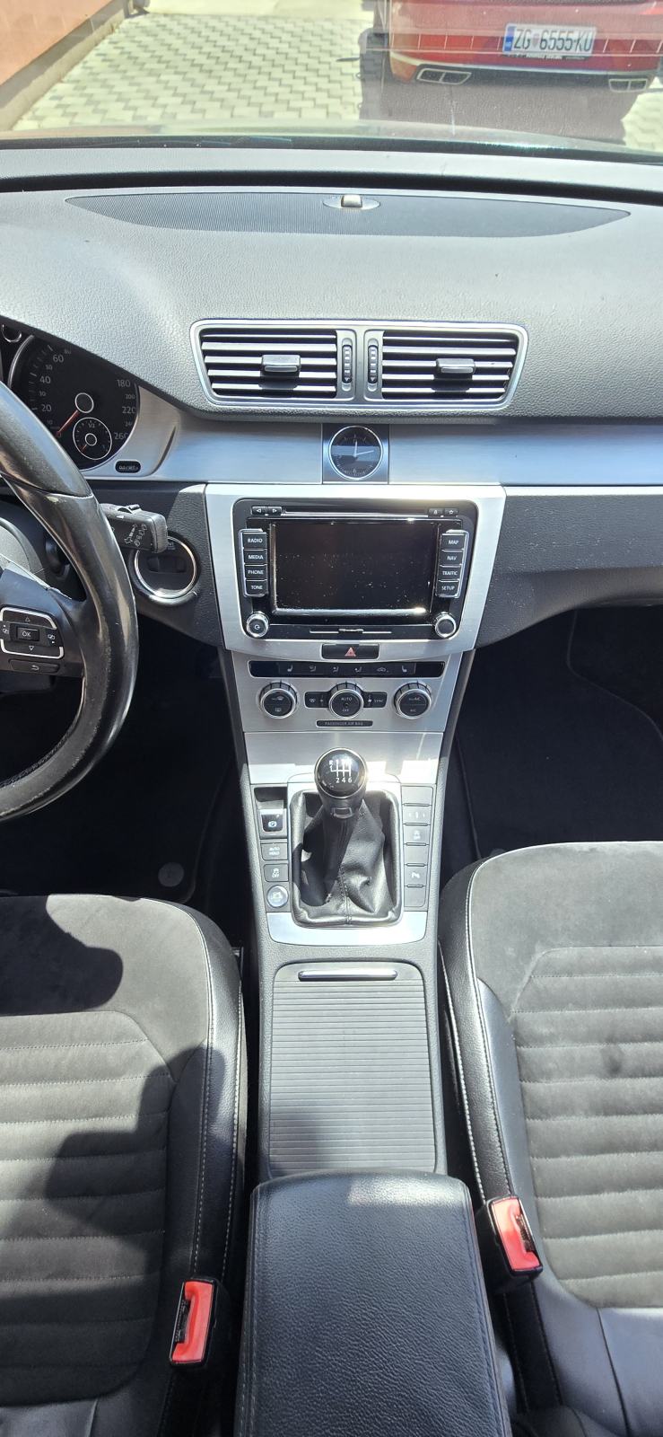 VW Passat 2,0 TDI BMT HIGHLINE, fotografija 11
