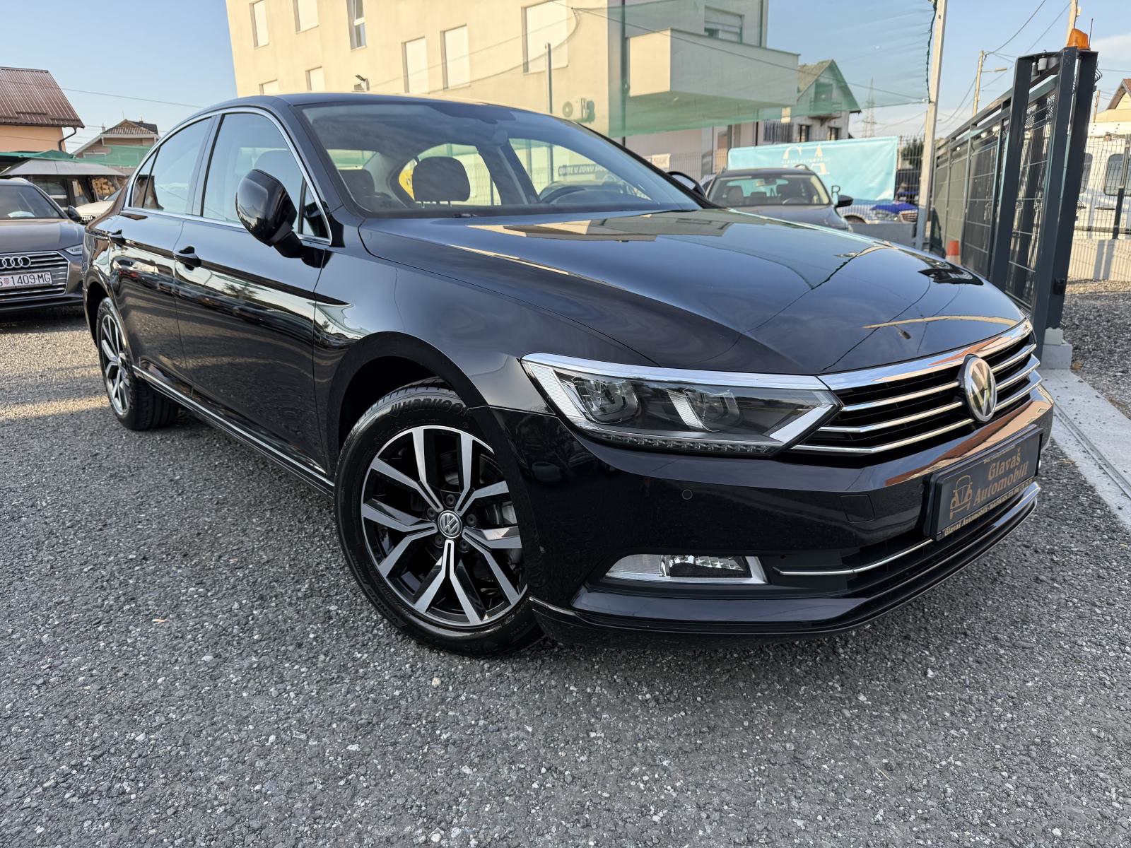 VW Passat 2,0 TDI BMT LED,NAVI,PDC,ALU 17",JAMSTVO,TOP STANJE!!!, fotografija 2