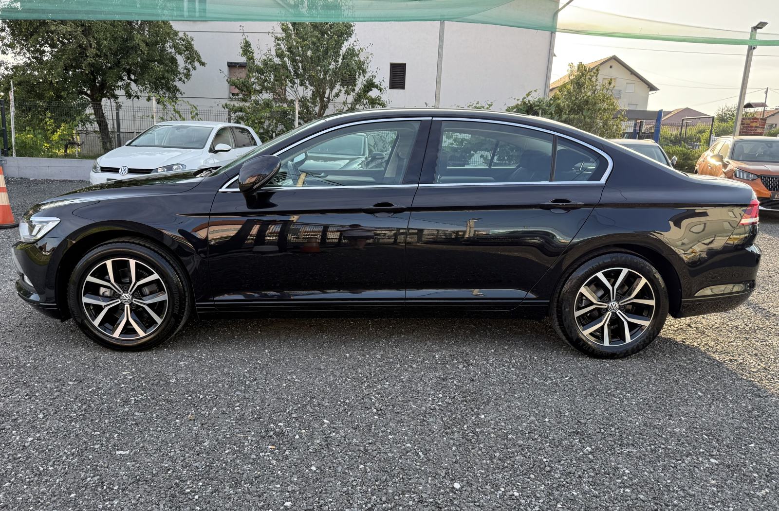 VW Passat 2,0 TDI BMT LED,NAVI,PDC,ALU 17",JAMSTVO,TOP STANJE!!!, fotografija 5