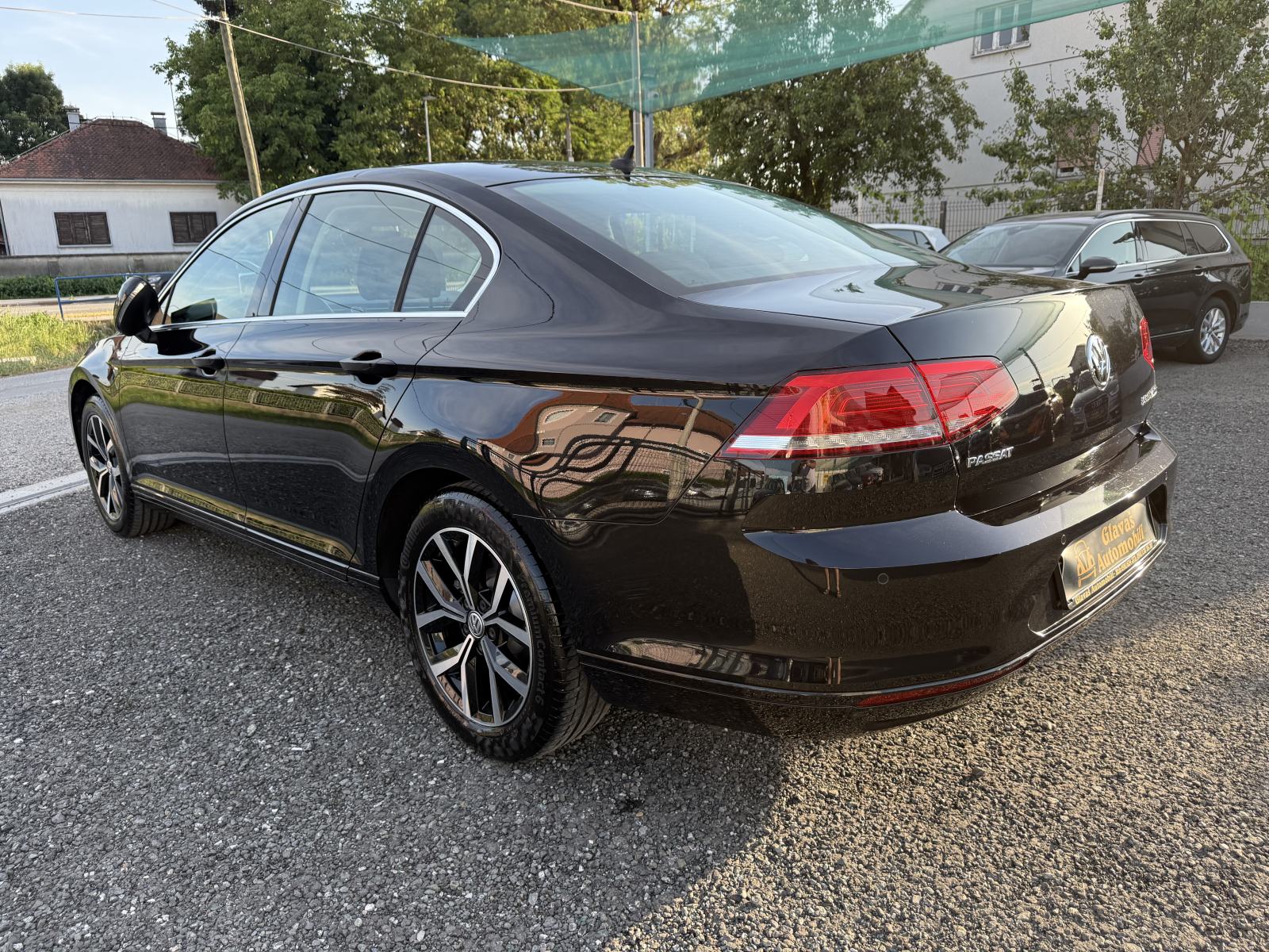 VW Passat 2,0 TDI BMT LED,NAVI,PDC,ALU 17",JAMSTVO,TOP STANJE!!!, fotografija 6