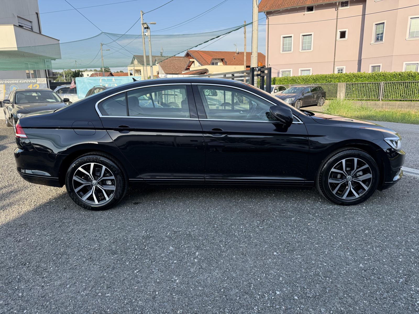 VW Passat 2,0 TDI BMT LED,NAVI,PDC,ALU 17",JAMSTVO,TOP STANJE!!!, fotografija 9