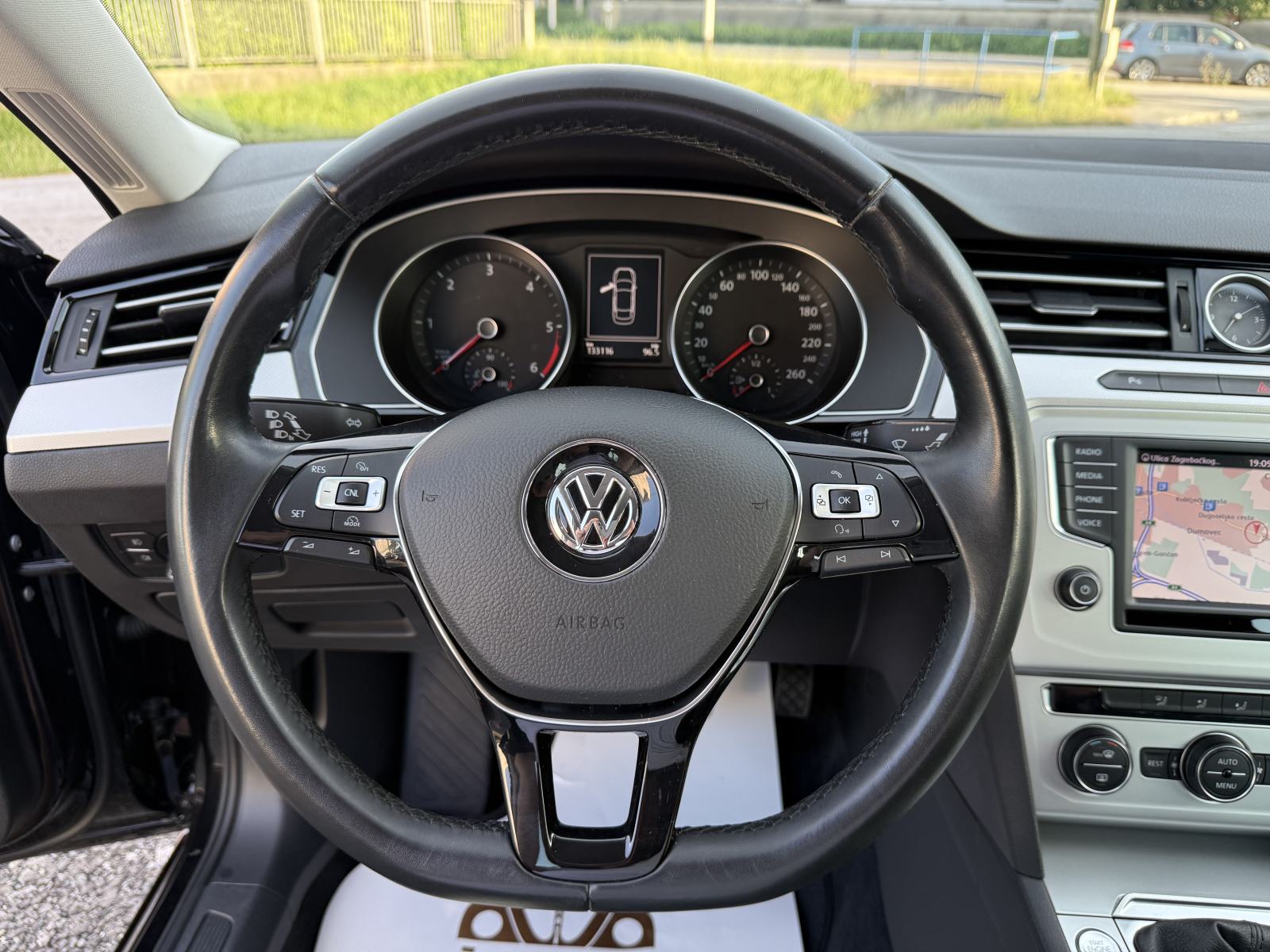 VW Passat 2,0 TDI BMT LED,NAVI,PDC,ALU 17",JAMSTVO,TOP STANJE!!!, fotografija 13