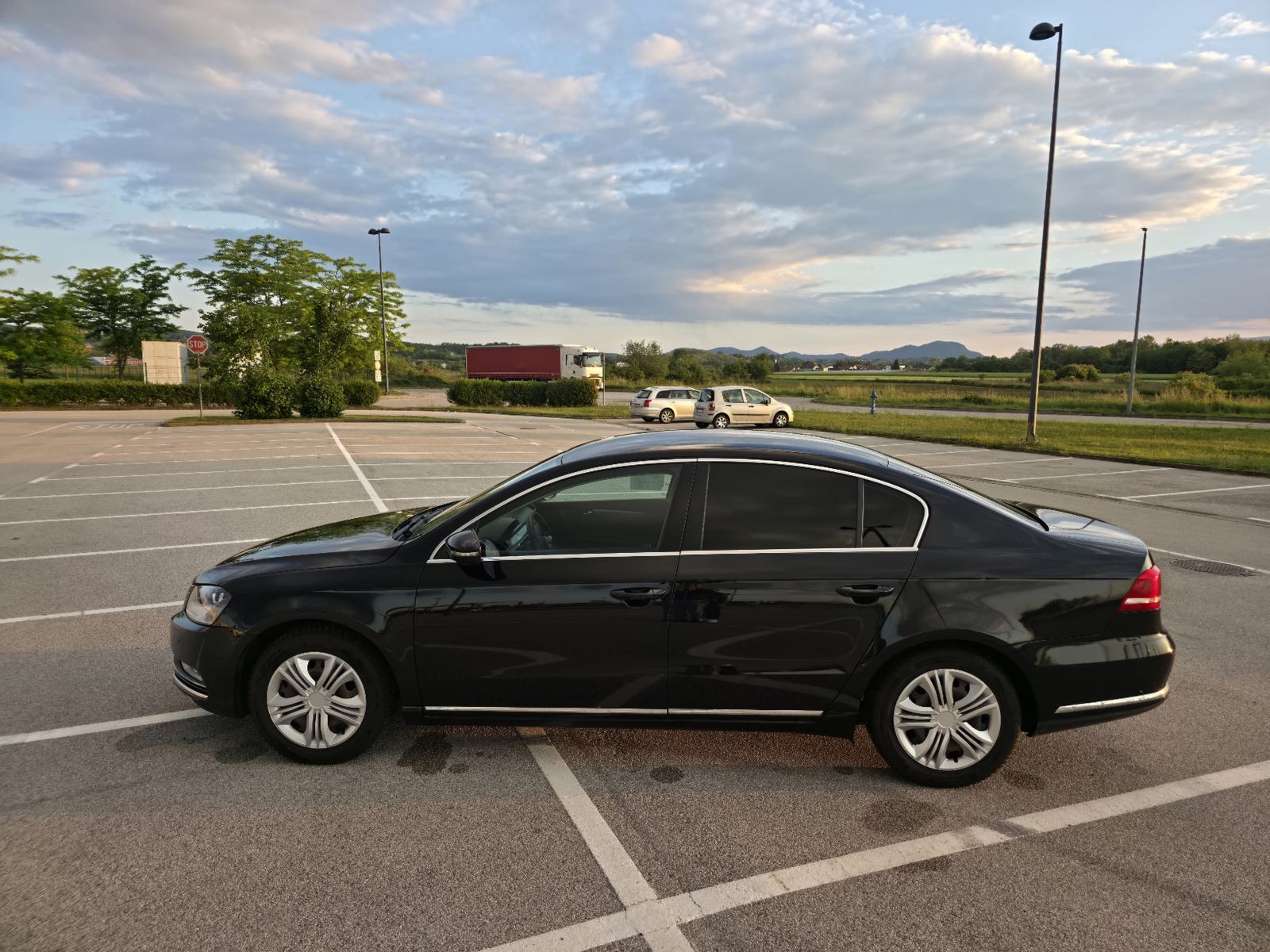 VW Passat 2,0 TDI BMT, fotografija 3