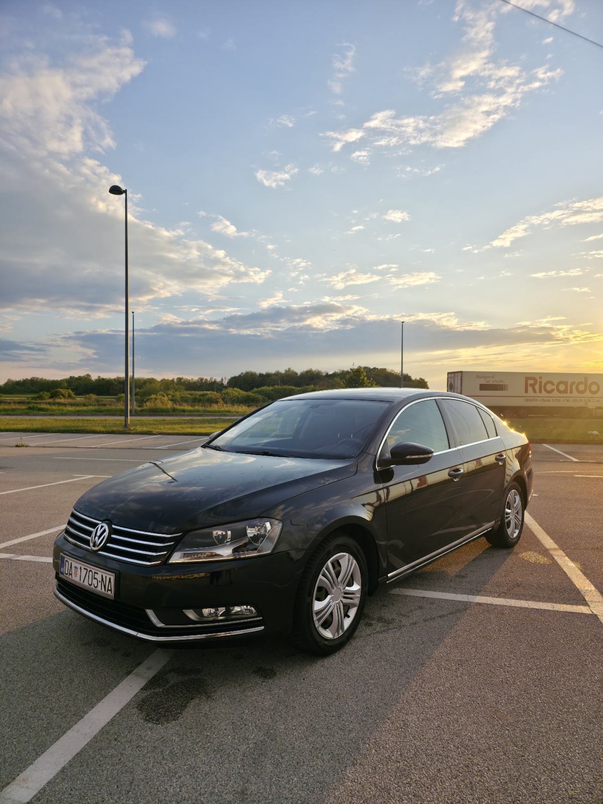 VW Passat 2,0 TDI BMT, fotografija 2