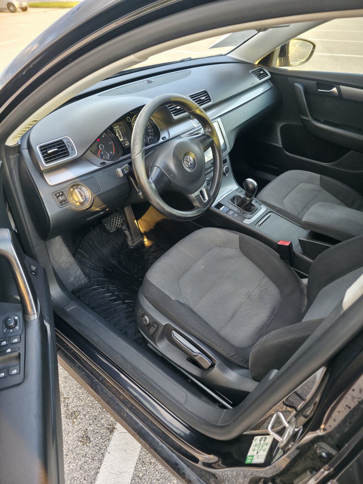 VW Passat 2,0 TDI BMT, fotografija 11