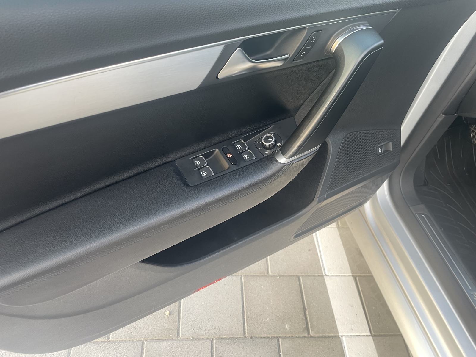 VW Passat 2,0 TDI BMT Highline TOP STANJE, fotografija 11