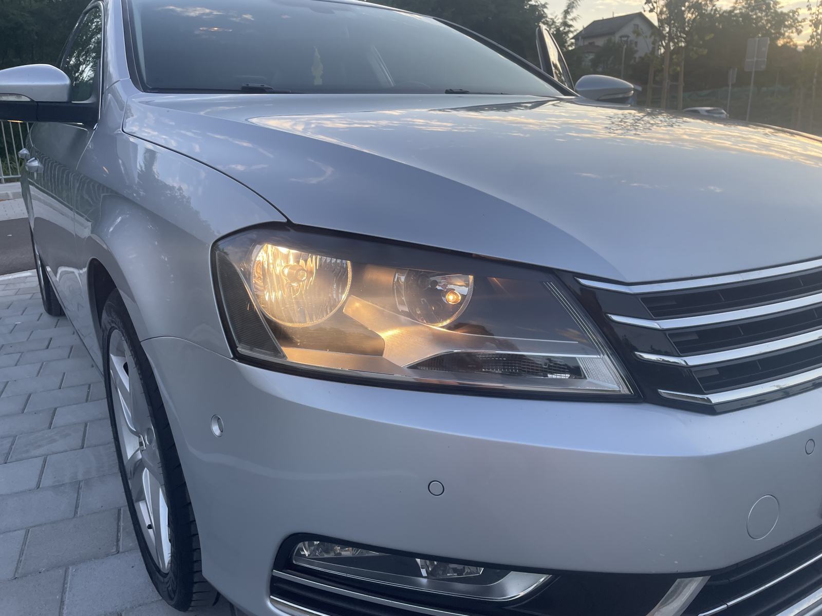 VW Passat 2,0 TDI BMT Highline TOP STANJE, fotografija 8