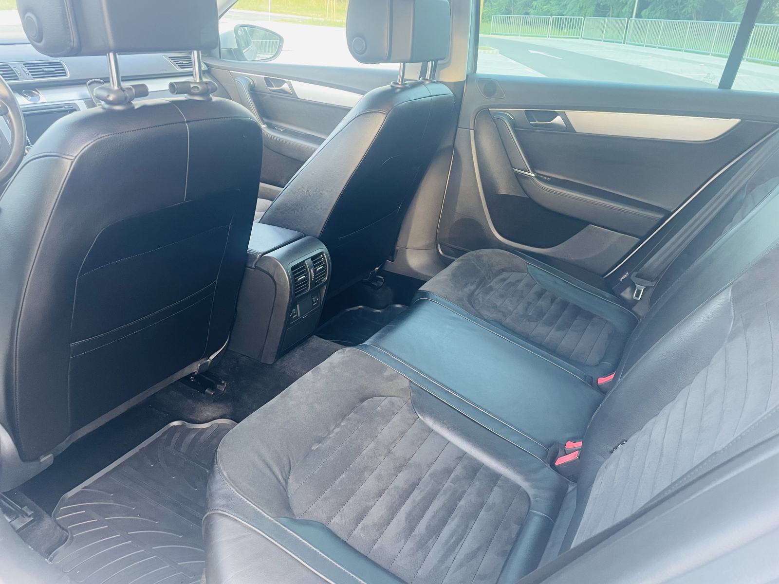 VW Passat 2,0 TDI BMT Highline TOP STANJE, fotografija 13