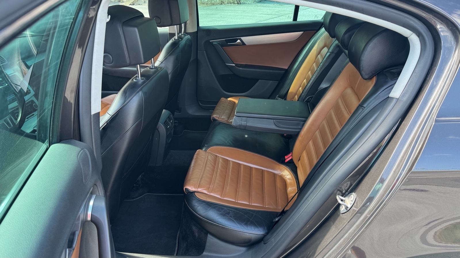 VW Passat 2,0 TDI BMT, fotografija 9