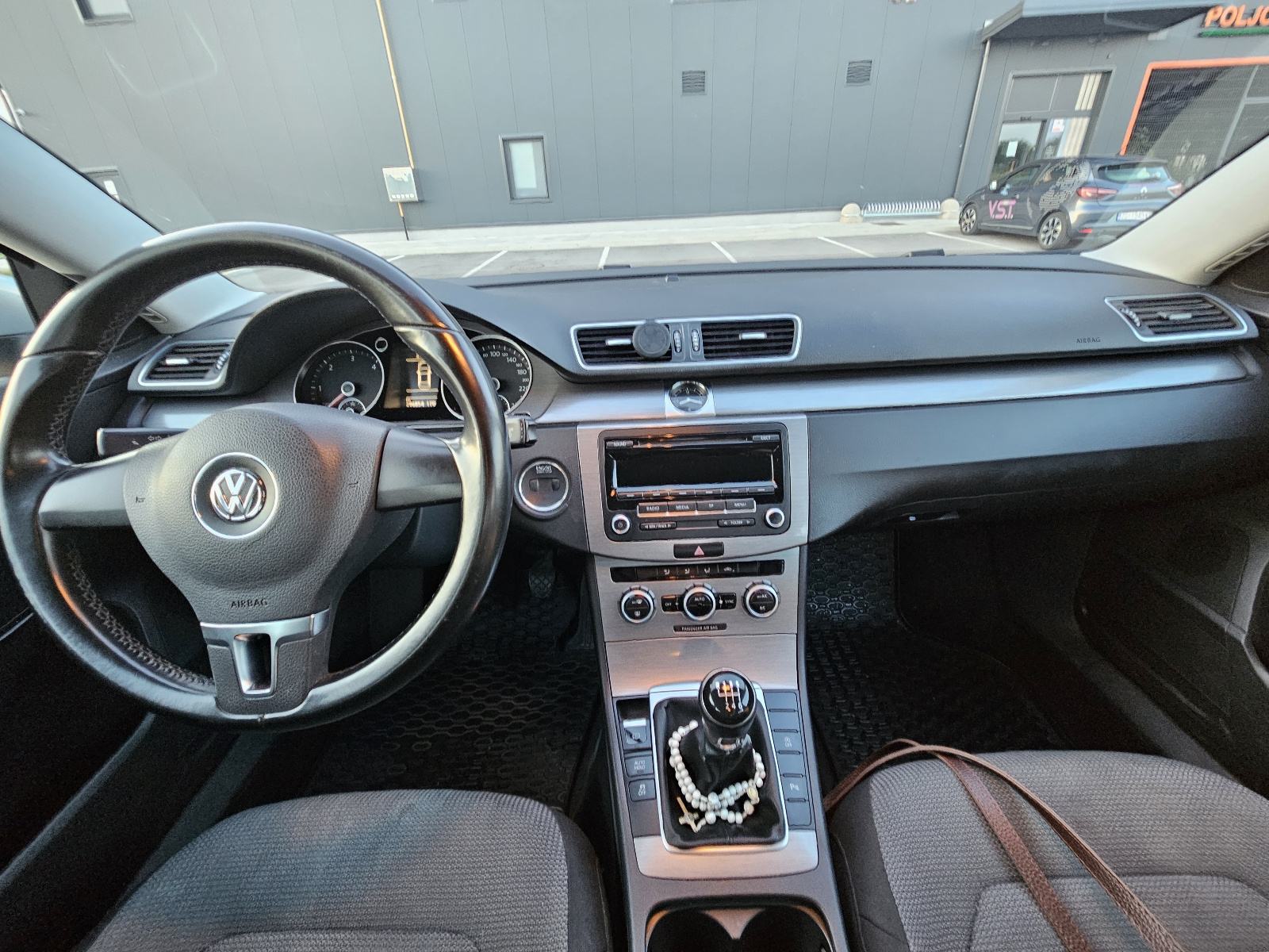 VW Passat 2,0 TDI BMT, fotografija 8