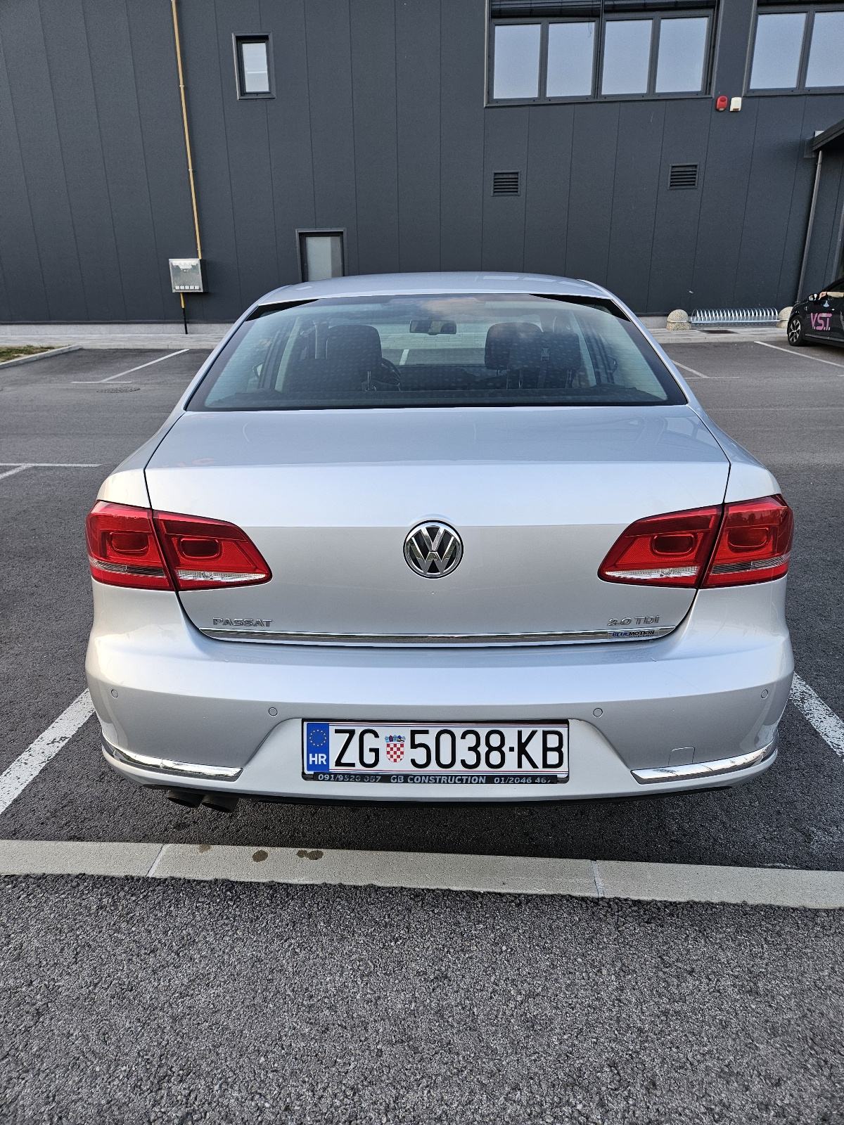 VW Passat 2,0 TDI BMT, fotografija 6