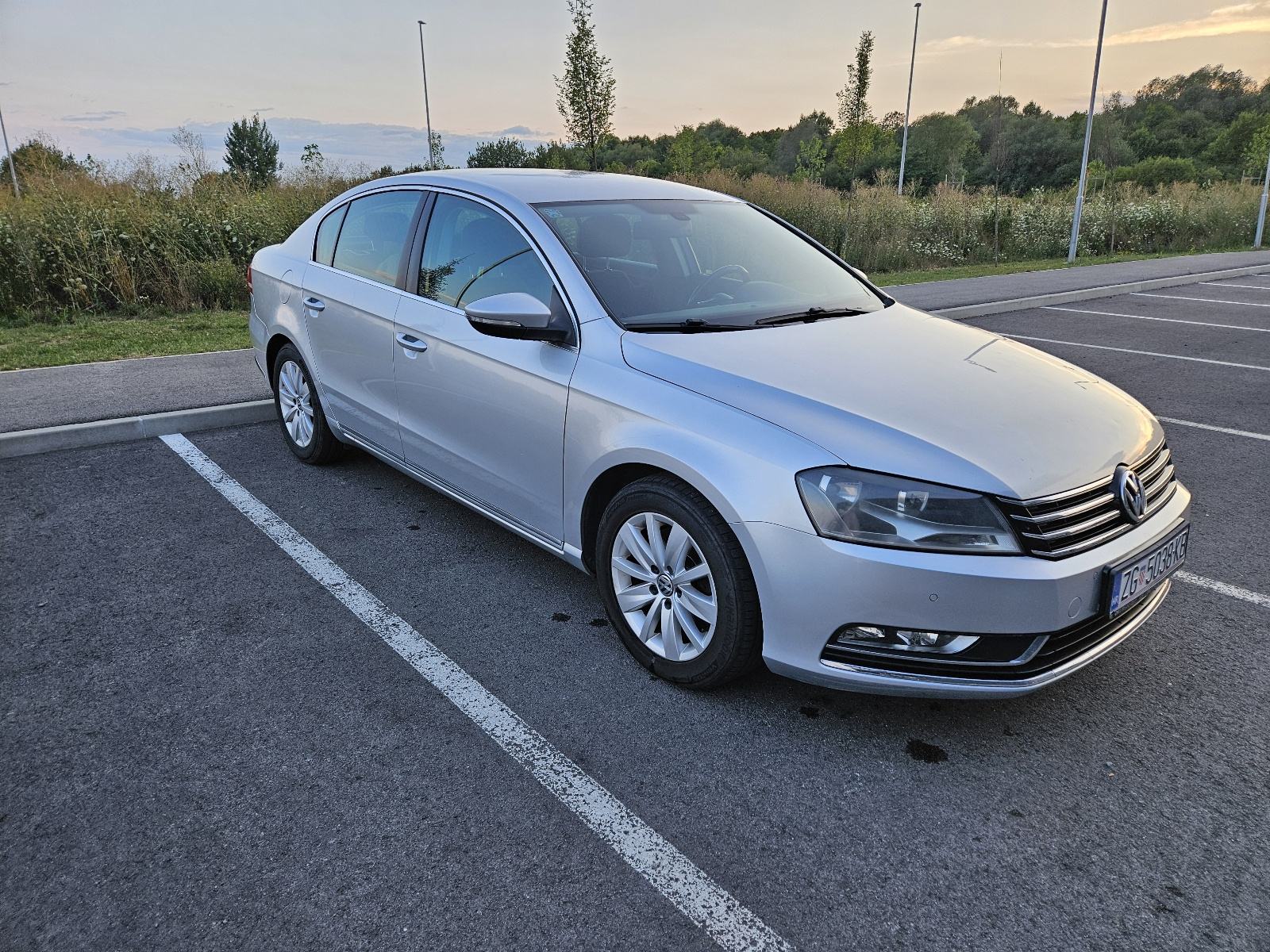 VW Passat 2,0 TDI BMT, fotografija 3