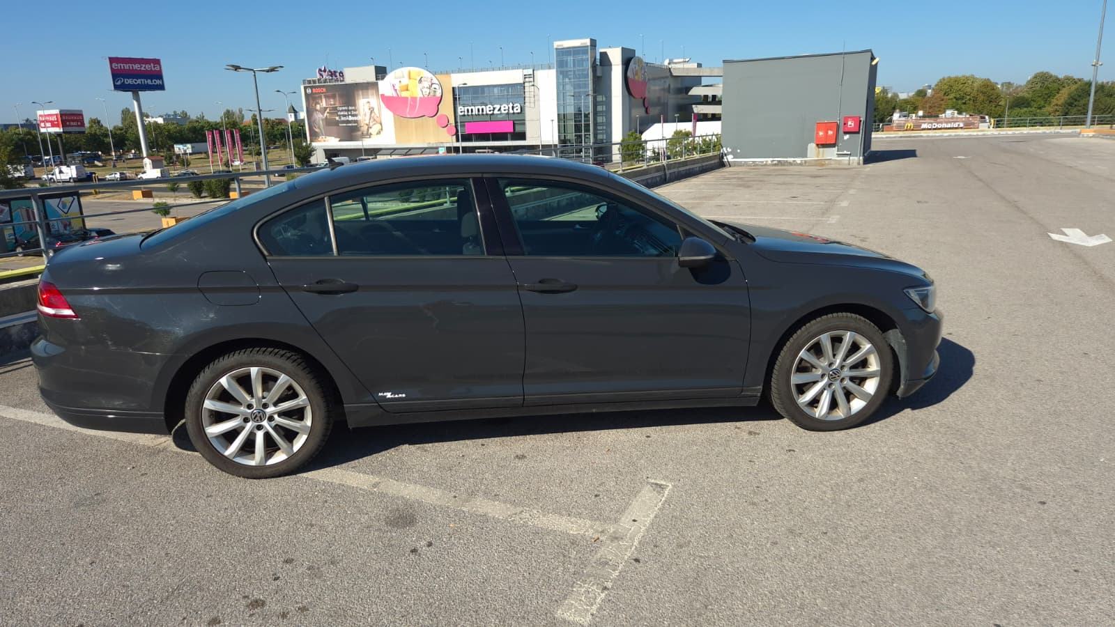 VW Passat 2,0 TDI BMT, fotografija 2
