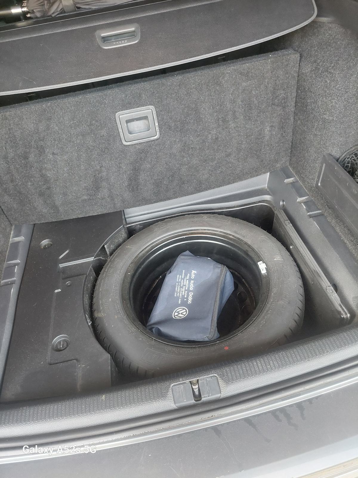 VW Passat 2,0 TDI BMT, fotografija 15