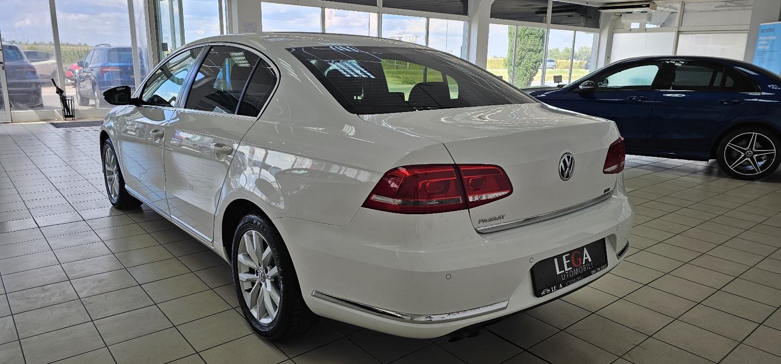 VW Passat 2,0 TDI COMFORTLINE,HR AUTO,VELIKI SERVIS, fotografija 3