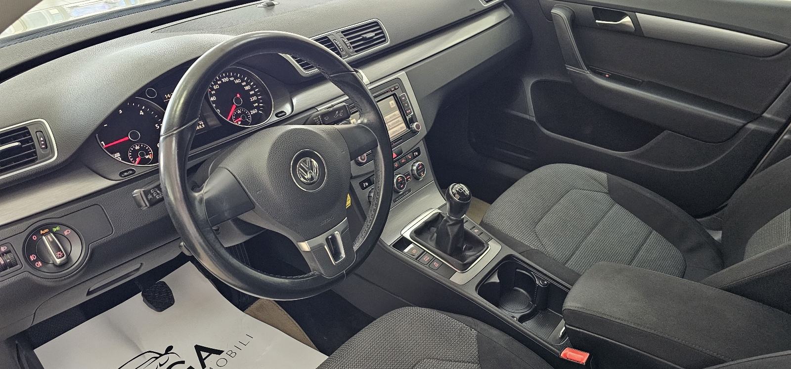 VW Passat 2,0 TDI COMFORTLINE,HR AUTO,VELIKI SERVIS, fotografija 10