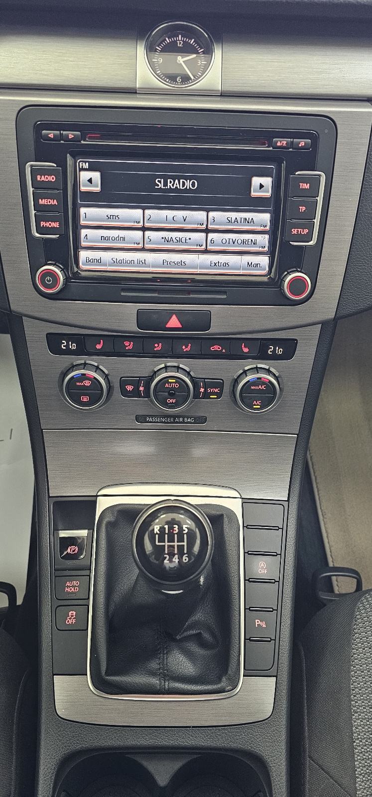 VW Passat 2,0 TDI COMFORTLINE,HR AUTO,VELIKI SERVIS, fotografija 14