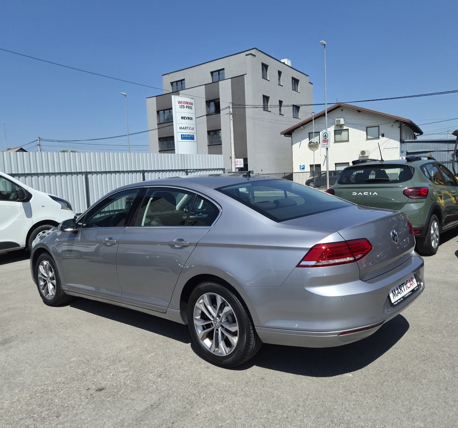 VW Passat 2,0 TDI DSG 2019 god.SAMO 90 TKM HR VOZILO SERVISNA U PDV-u, fotografija 9