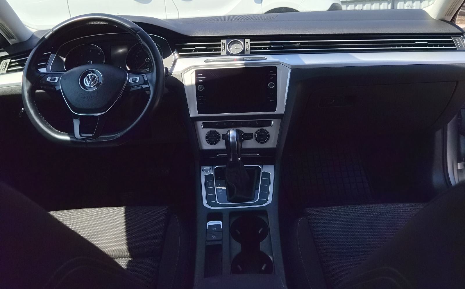 VW Passat 2,0 TDI DSG 2019 god.SAMO 90 TKM HR VOZILO SERVISNA U PDV-u, fotografija 19