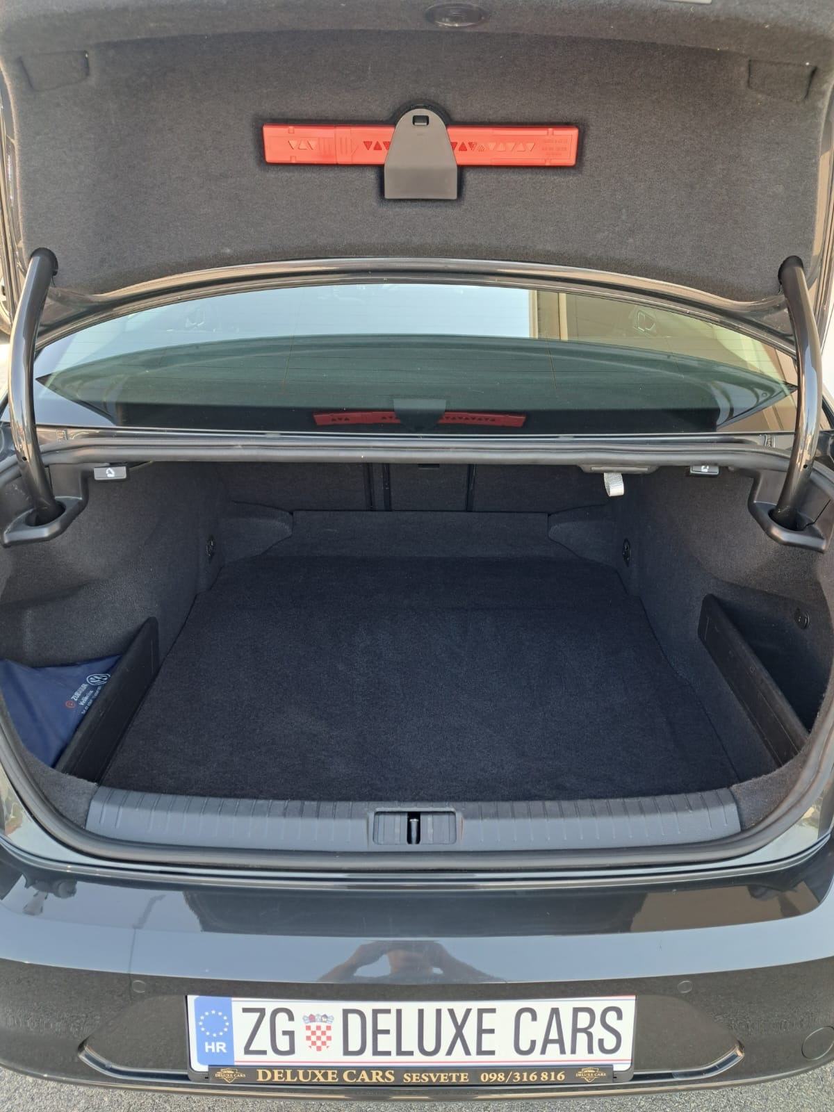 VW Passat 2,0 TDI Dsg 2019g Kupljen u Hr..Prilika, fotografija 11
