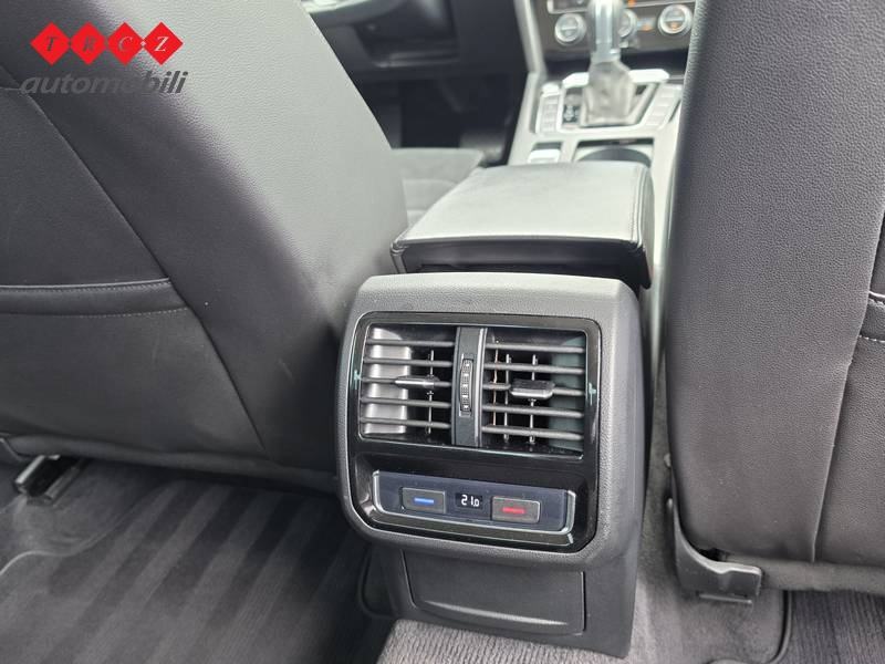 VW PASSAT 2.0 TDI DSG 4M HIGHLINE, fotografija 8
