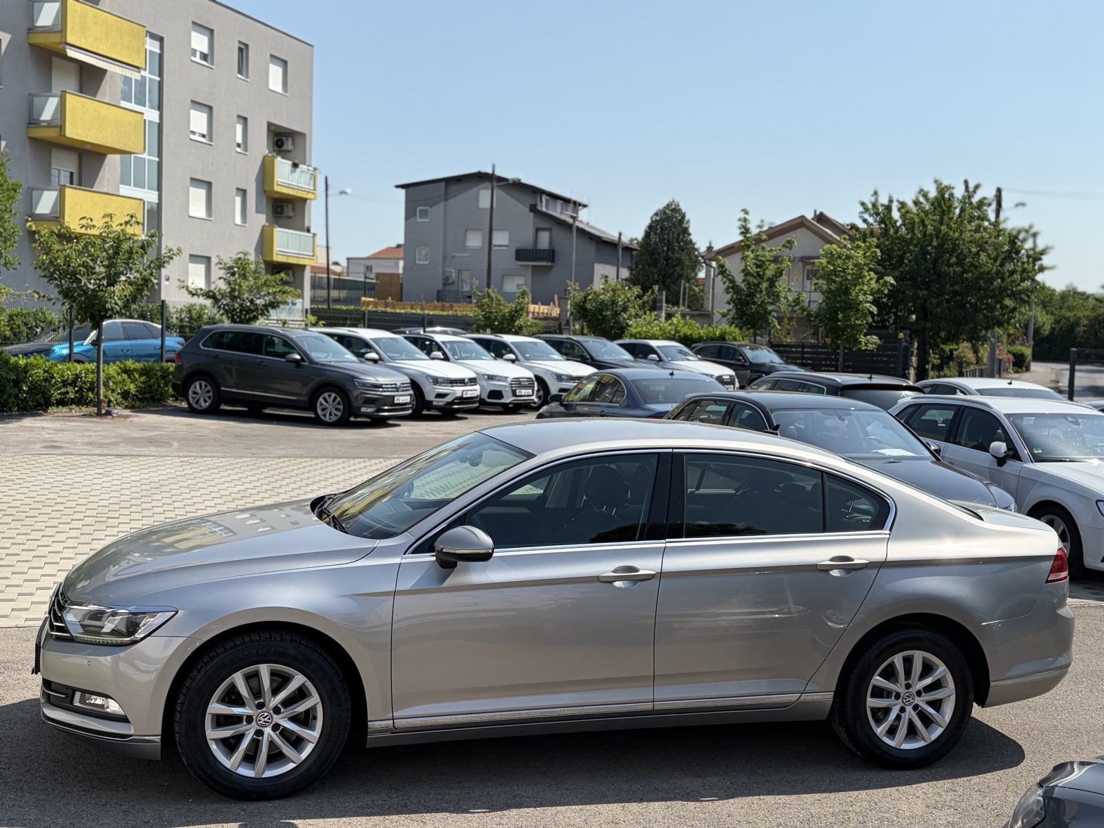VW Passat 2,0 TDI DSG *Automatik* *1.vlasnik* *Nove gume* *Jamstvo*, fotografija 9