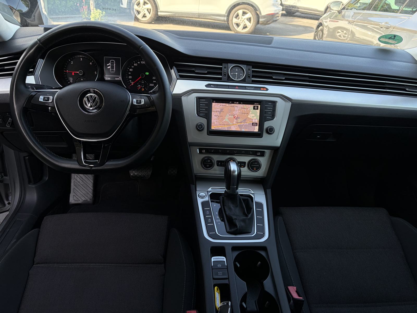 VW Passat 2,0 TDI DSG *Automatik* *1.vlasnik* *Nove gume* *Jamstvo*, fotografija 20