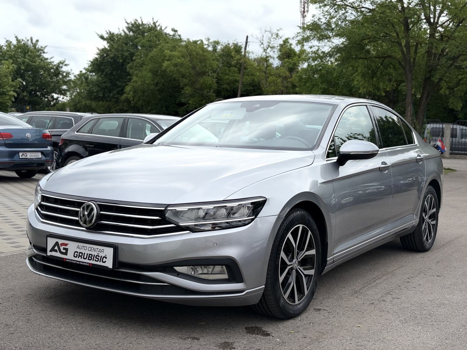 VW Passat 2,0 TDI DSG *Automatik* *Top stanje!* *Nove gume* *Jamstvo*, fotografija 13