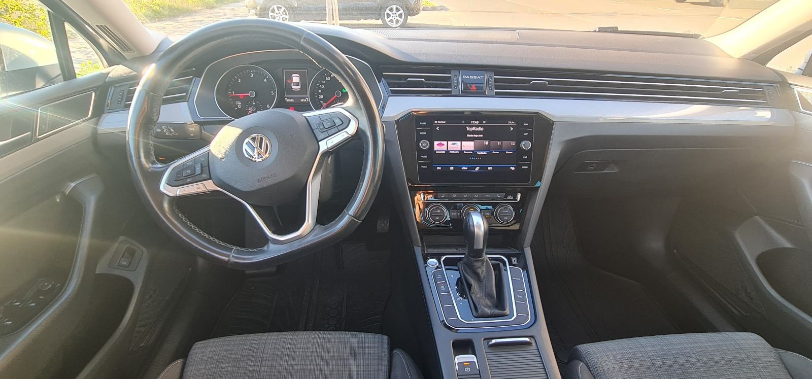 VW Passat 2,0 TDI DSG Business, 2020., 197.500 km, fotografija 12