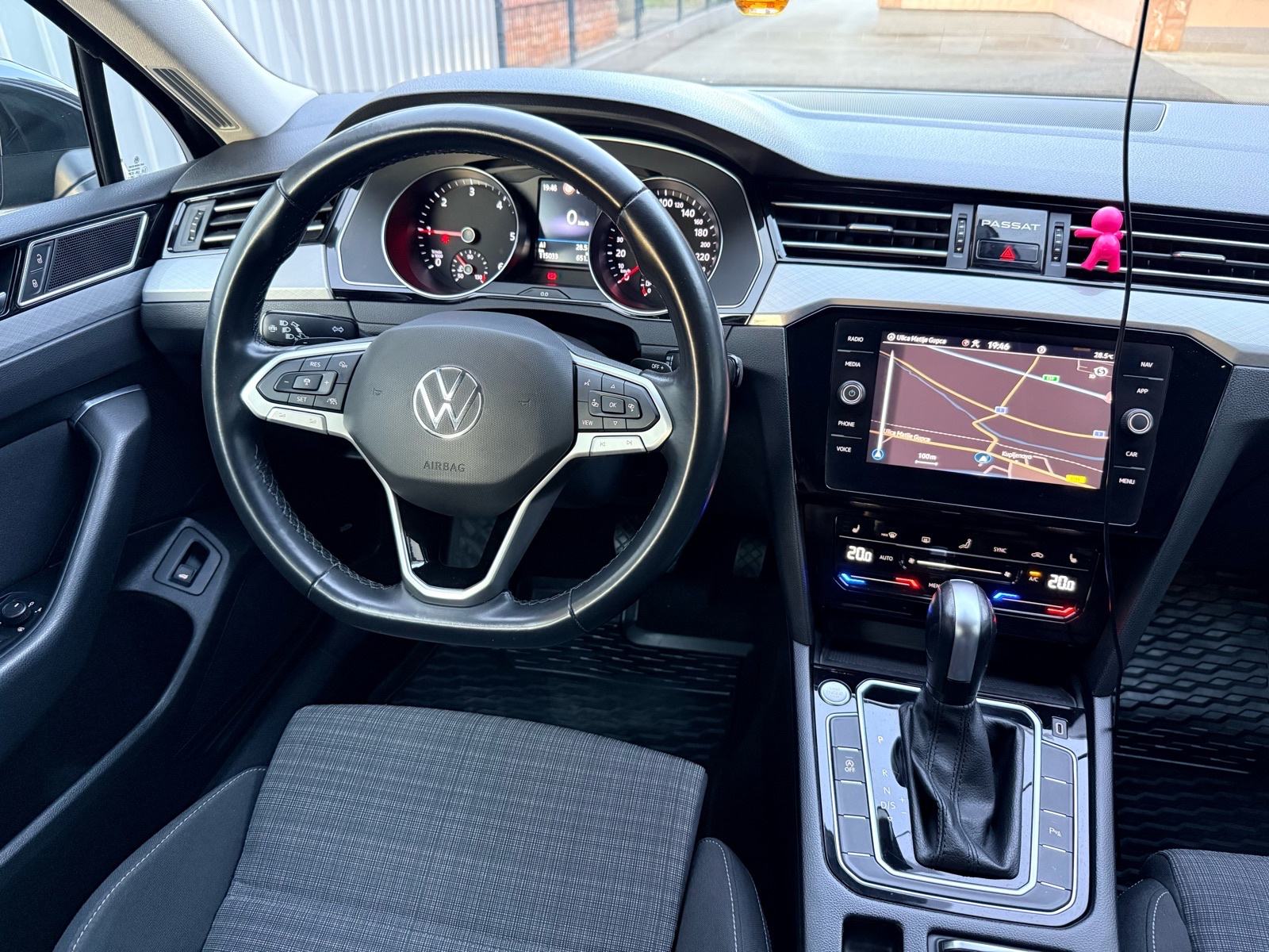 VW Passat 2,0 tdi DSG Business 2021., fotografija 13