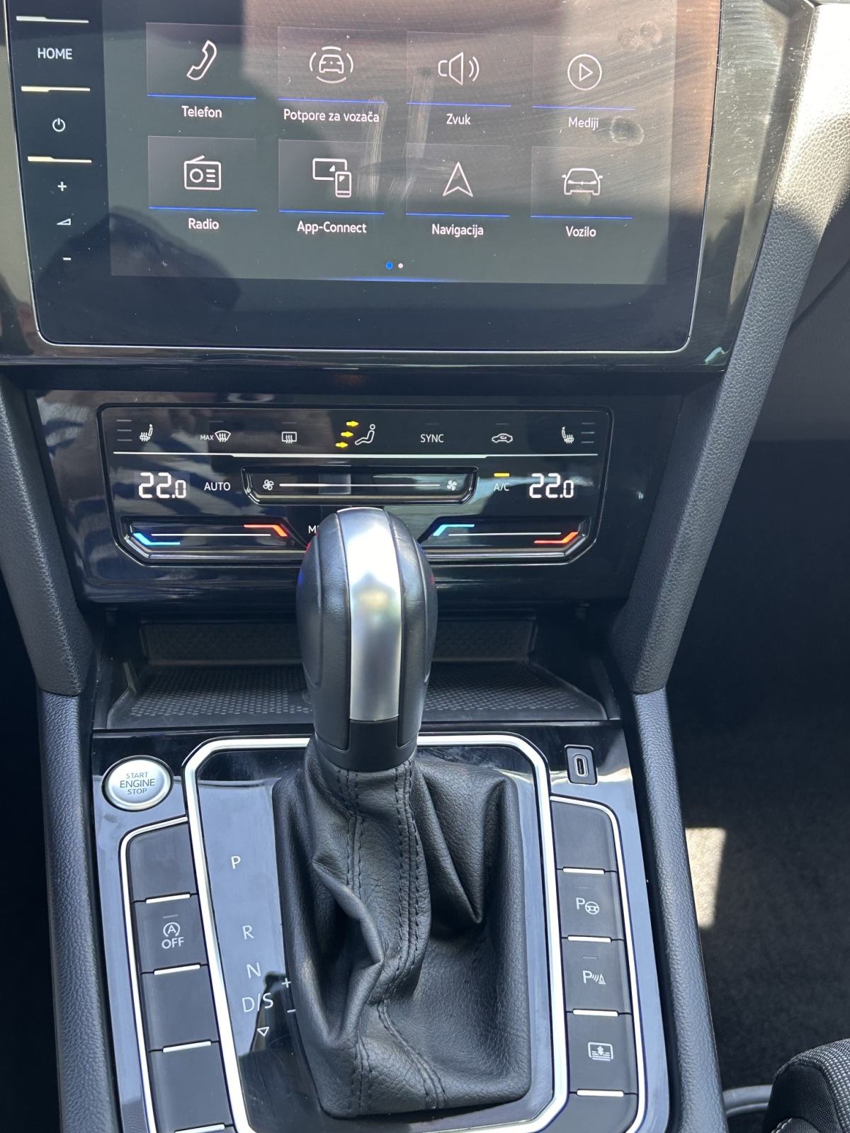 VW Passat 2.0 TDI DSG Business, 2022., Panorama, 26.927 km, Reg. 06/27, fotografija 11