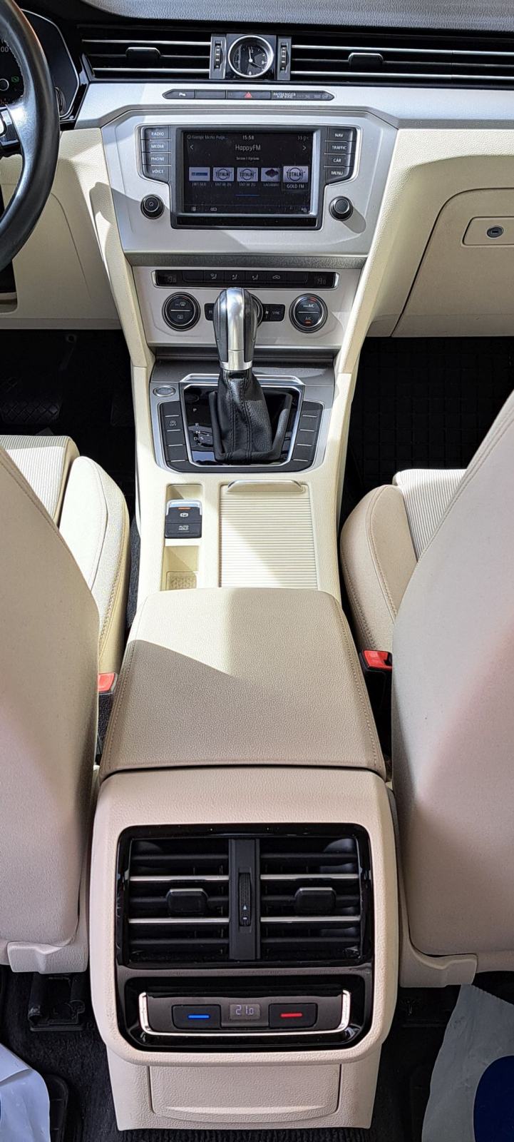 VW Passat 2,0 TDI DSG Comfortline, fotografija 20