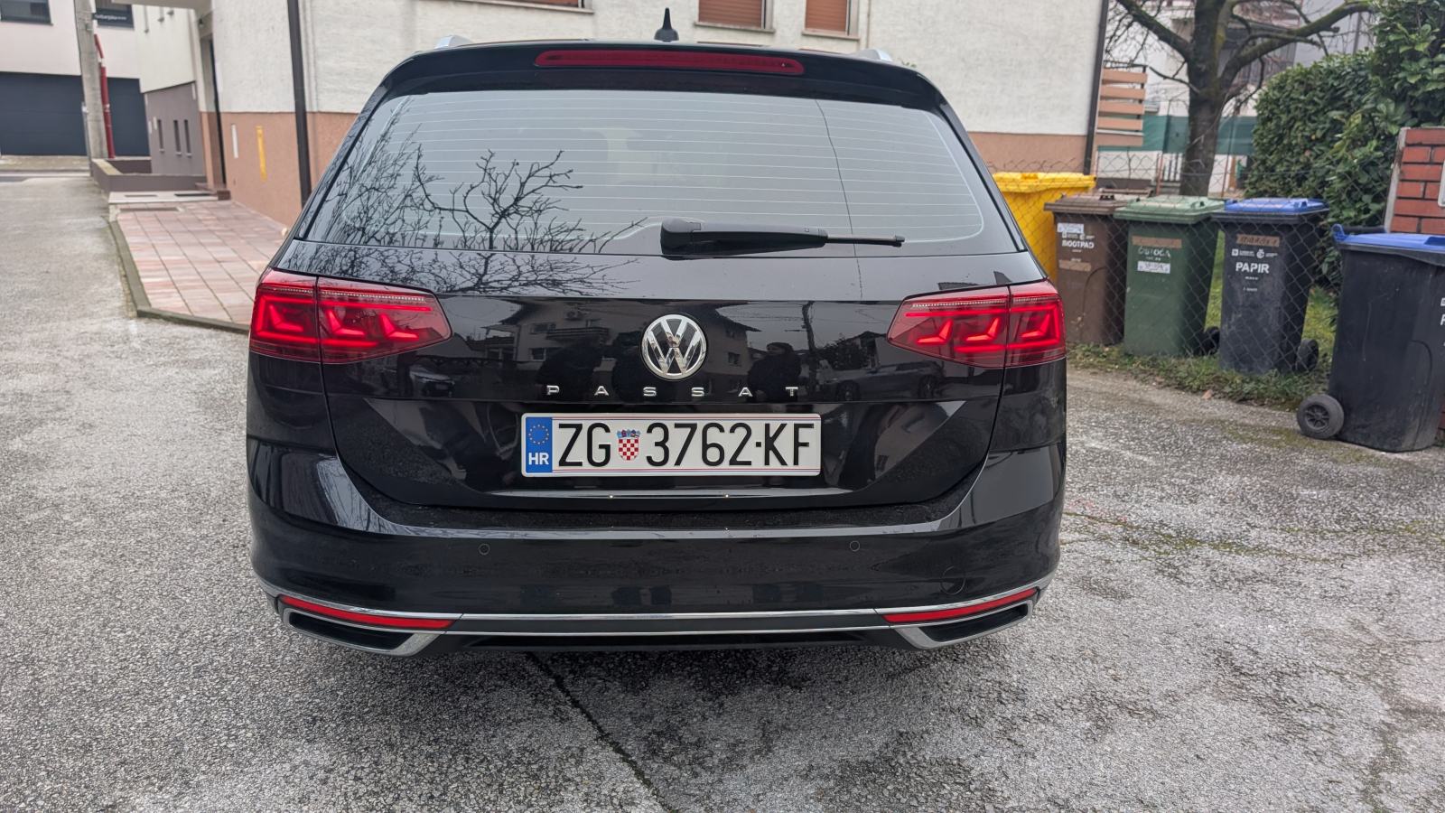 VW Passat 2,0 TDI DSG - Servisiran i registriran, fotografija 8