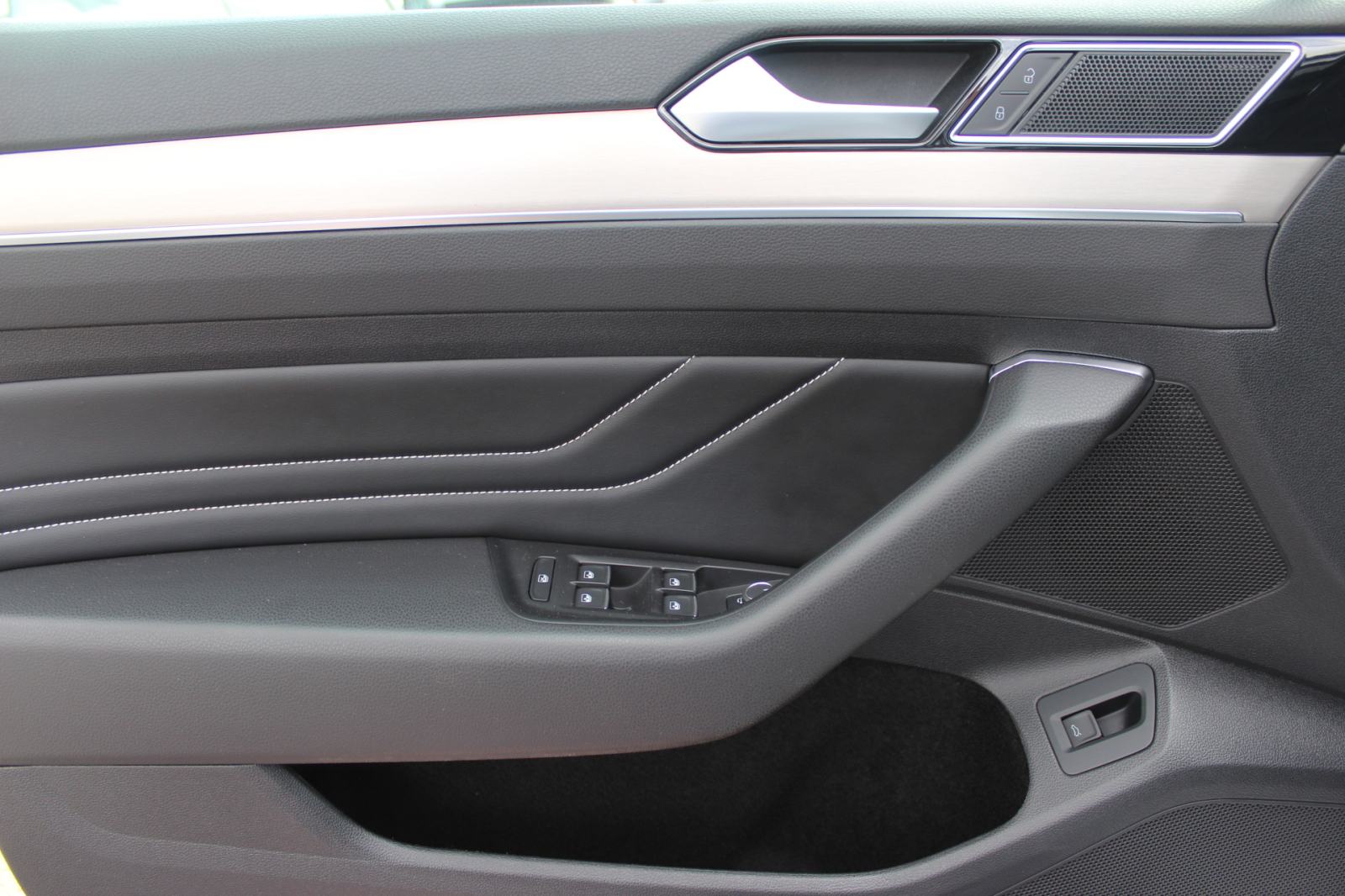 VW Passat 2.0 TDI DSG, ELEGANCE, LED, NAVI, KOŽA, GARANCIJA, NIJE UVOZ, fotografija 14