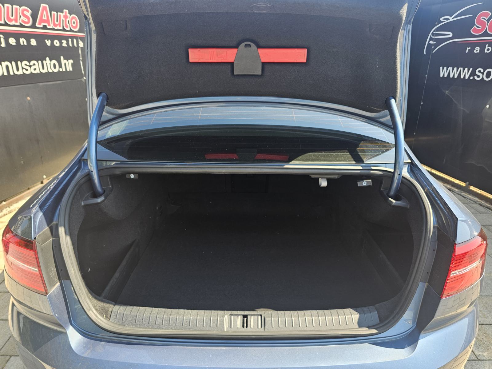 VW Passat 2,0 TDI DSG, Highline, REG. 06/2027., fotografija 7