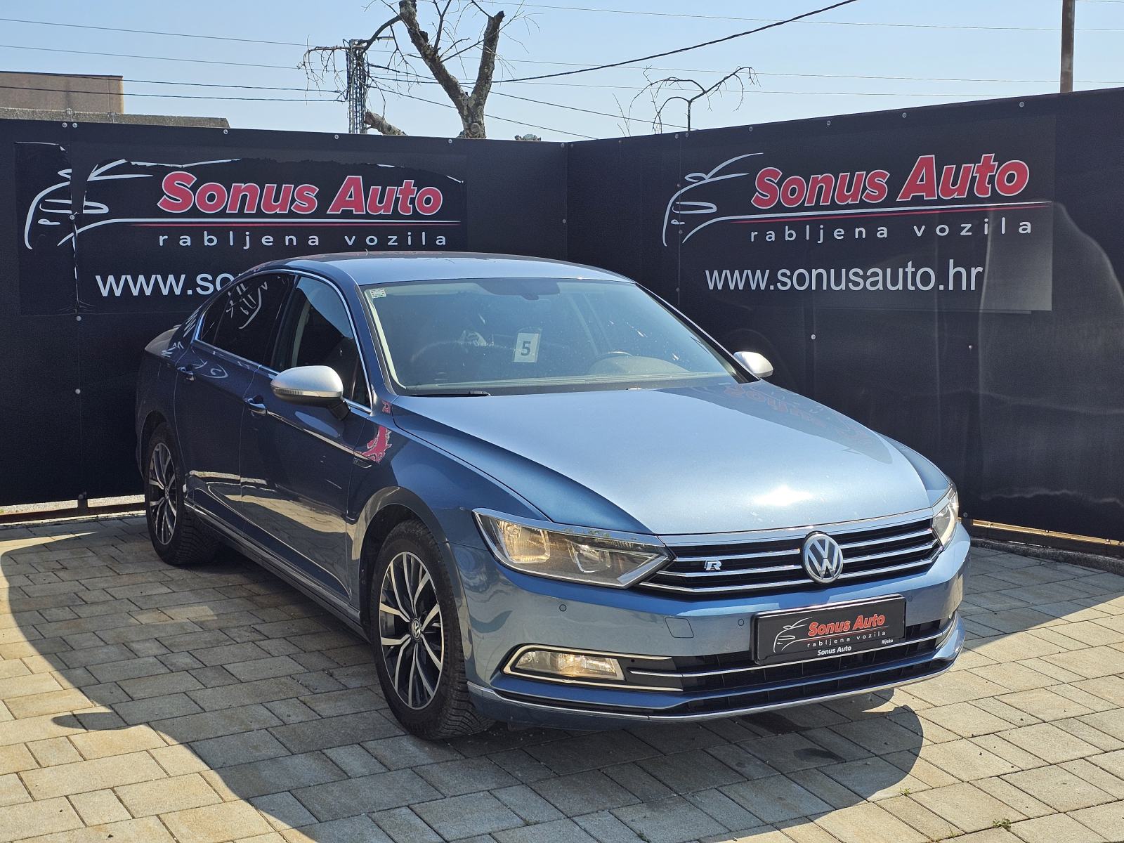 VW Passat 2,0 TDI DSG, Highline, REG. 06/2027., pogled izvana - slika 3
