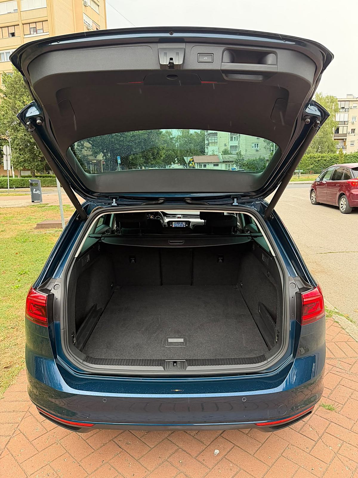 VW PASSAT 2.0 TDI DSG, MATRIX, LED, NAVI, TOP STANJE!! PUNO OPREME!!, fotografija 19