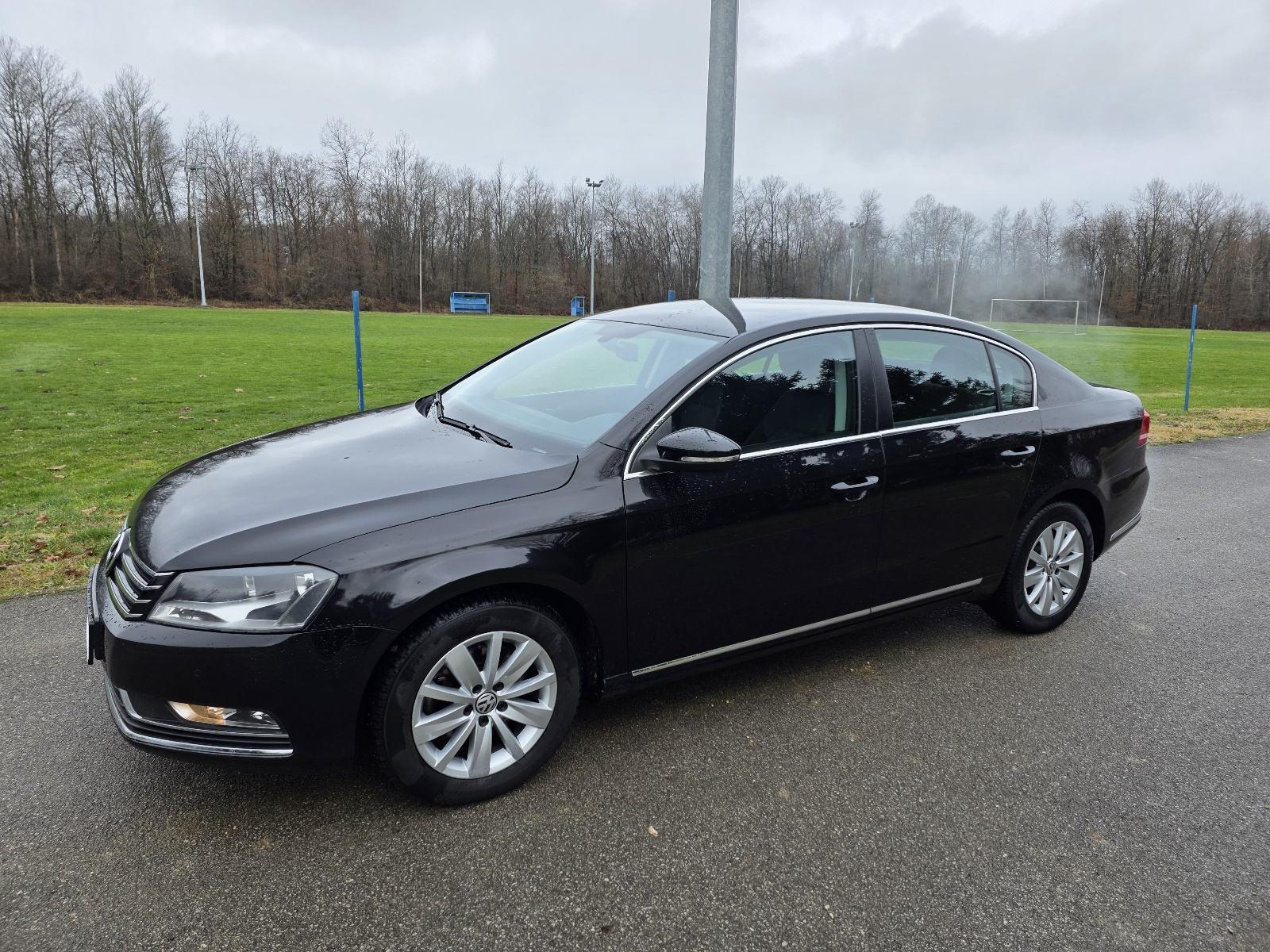 VW Passat 2,0 TDI DSG,NAVI,2XPDC JAMSTVO VELIKI SERVIS NAPRAVLJEN, fotografija 2