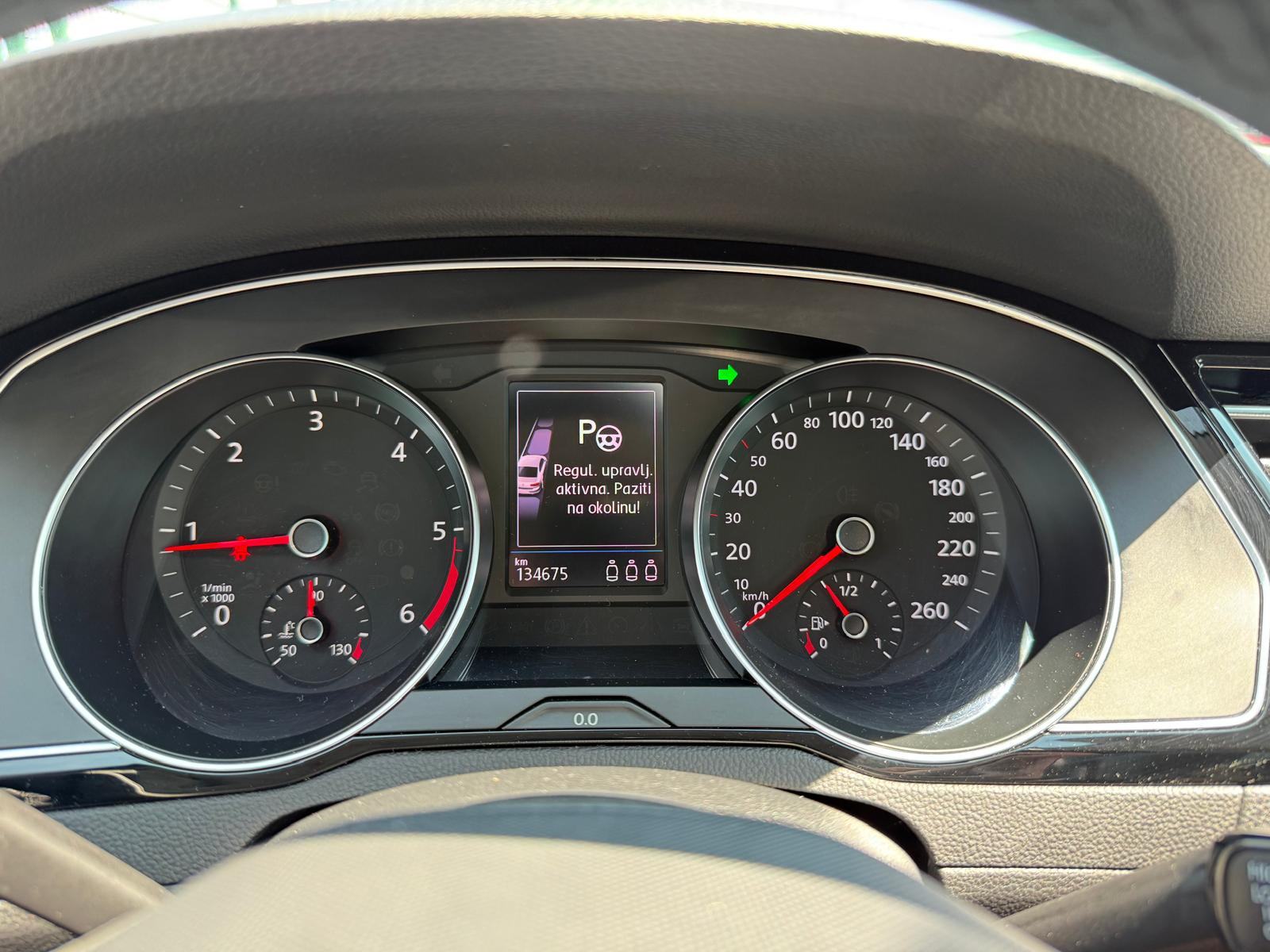 VW Passat 2,0 TDI DSG °NAVI°KAMERA°ADAPTIVNI TEMP.°LEASING BEZ UČEŠĆA°, fotografija 19